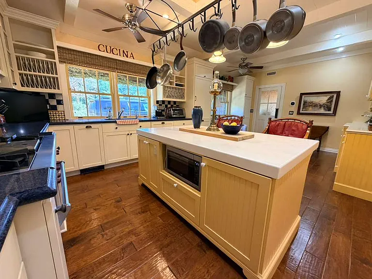 711 Country Club Dr — Photo 15