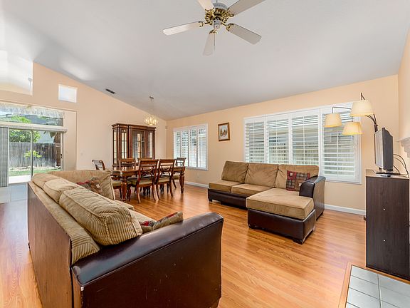 5th image of 9181 Cerrolinda Cir