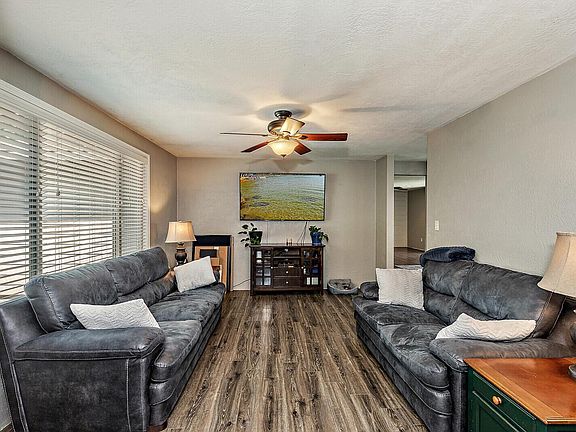 5th image of 316 Shadow Lawn Dr