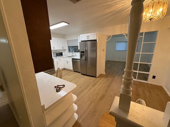 2nd image of 2903 Shadow Bend Dr