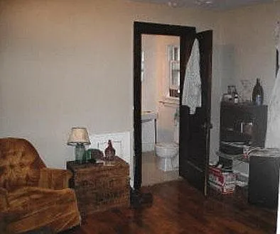 104 S Grove St #4 Photo 1