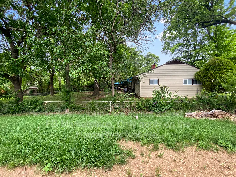 7104 Longview Rd — Photo 16