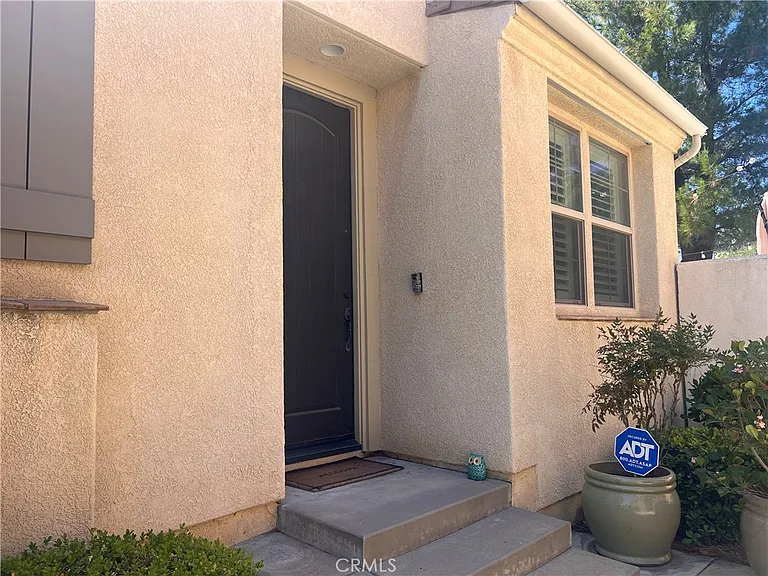 20251 Livorno Way — Photo 2