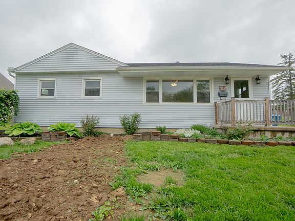 2nd image of 413 S Wagner Ave