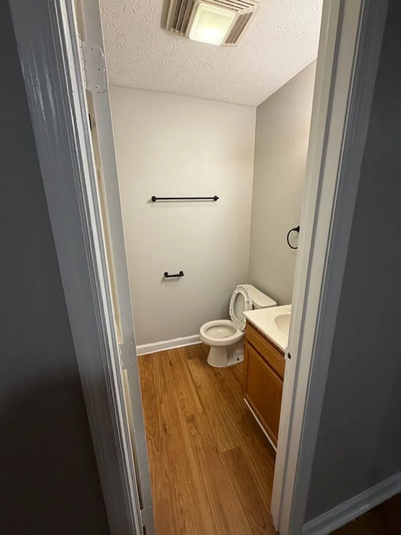 206 Patsy Drive — Photo 4
