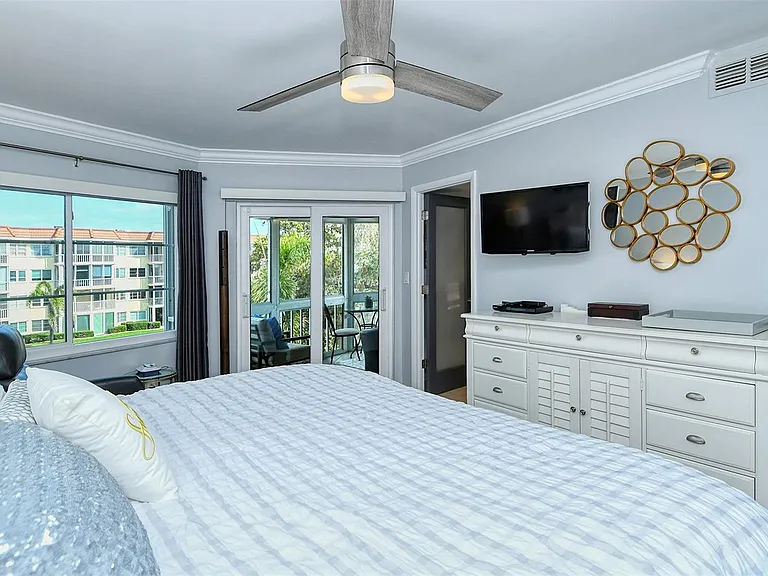 1215 S Portofino Dr #308 — Photo 7