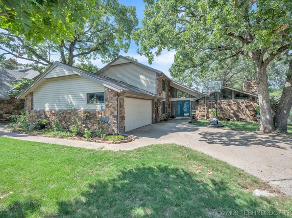 317 Prattwood Dr, Sand Springs, OK 74063