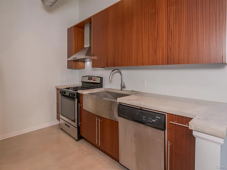 22 Cottage St #3B — Photo 7
