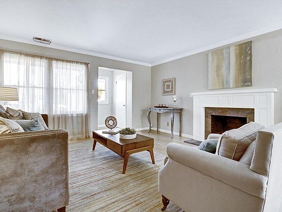 3rd image of 101 Prague St