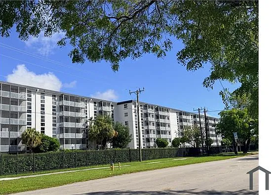 2 bed, $2,550 — Photo 1