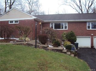 17 Manis Ave, Chestnut Ridge, NY 10977