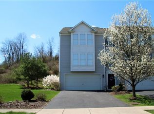 1109 Linden Vue Dr, Canonsburg, PA 15317
