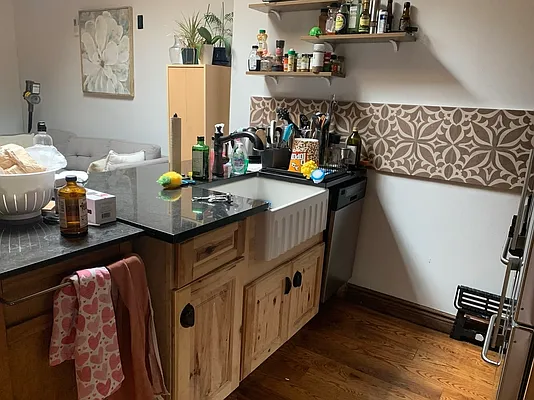 Rented by Lodger Corp | media 35