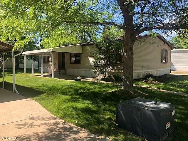 1st image of 3 Dogwood Ln #3