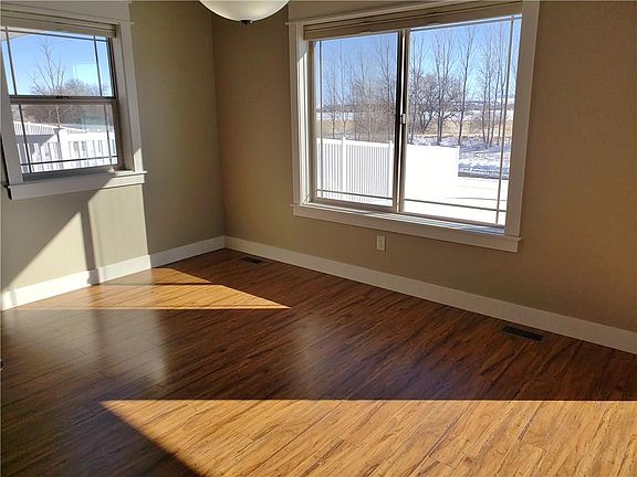 5th image of 5238 Amherst Dr