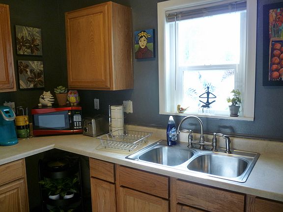 4th image of 1037 S Trafton St #1037