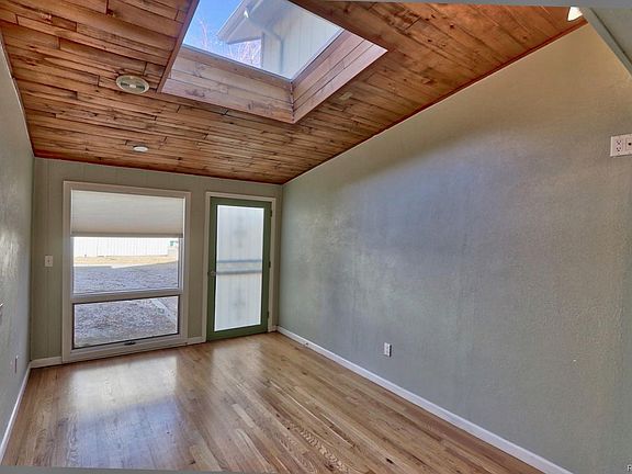 5th image of 6923 S Knolls Way