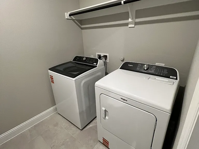 1409 Winters Way — Photo 12