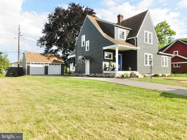 319 E Wopsononock Ave, Altoona, PA 16601