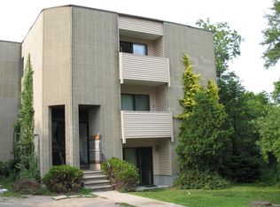 75 Scotch Pond Pl, Quincy, MA 02169