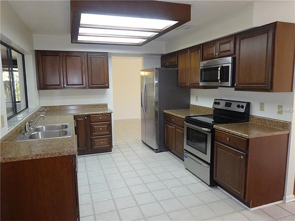 3rd image of 8218 La Serena Dr
