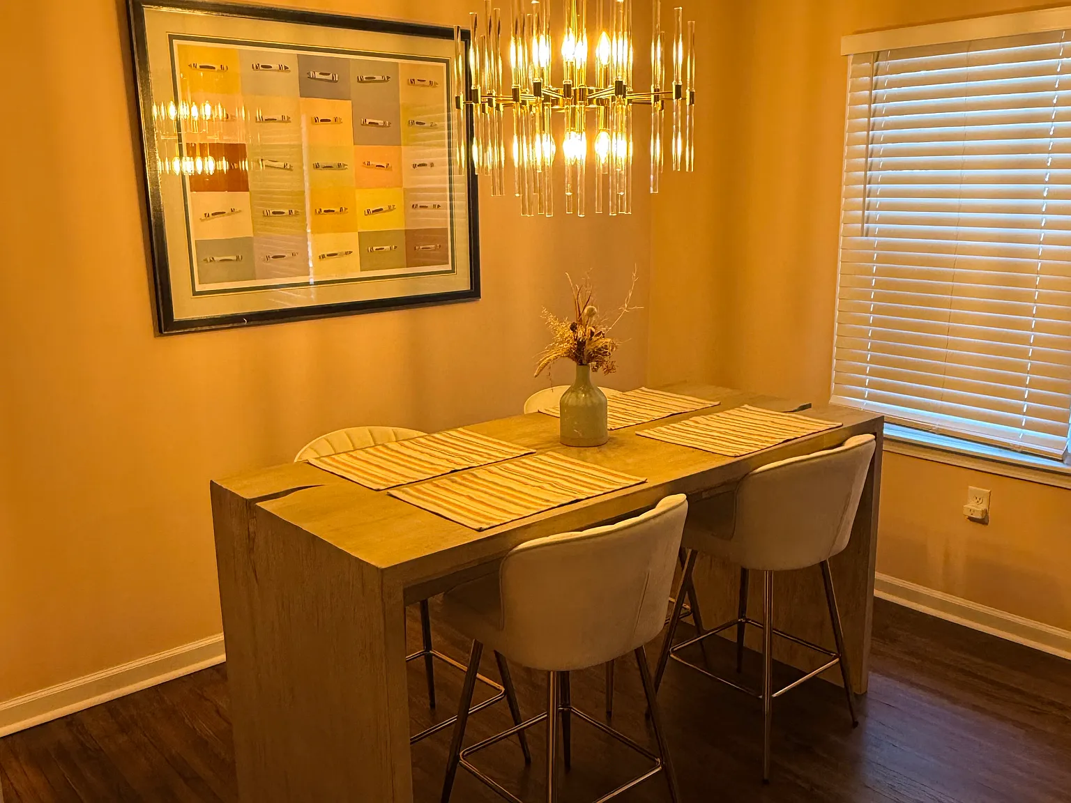 3 bed, 1629 sqft, $2,600 — Photo 2