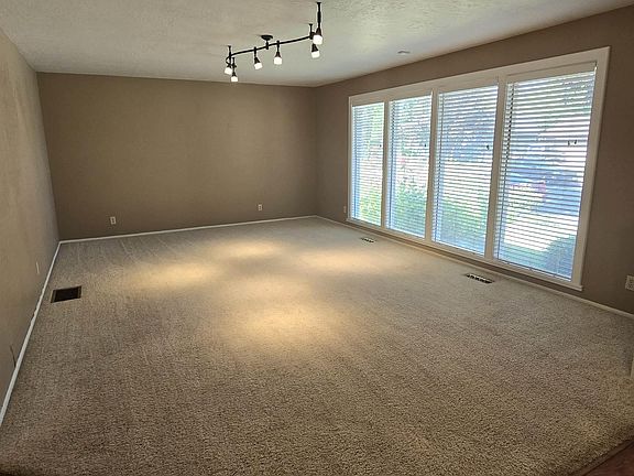 5th image of 777 Campus Dr