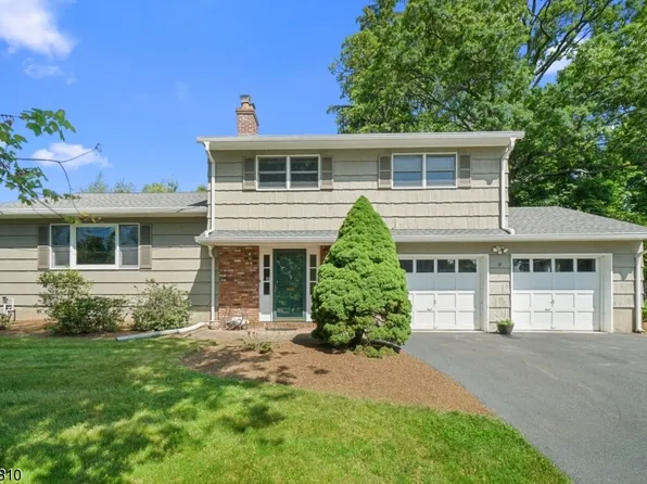 3 Baldin Dr, Midland Park Boro, NJ 07432