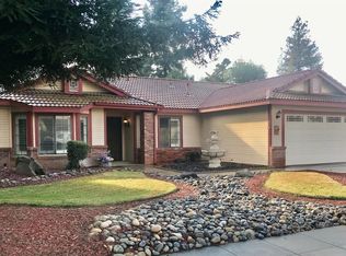 2546 Purvis Ave, Clovis, CA 93611
