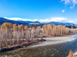 27 Rader Rd, Winthrop, WA 98862