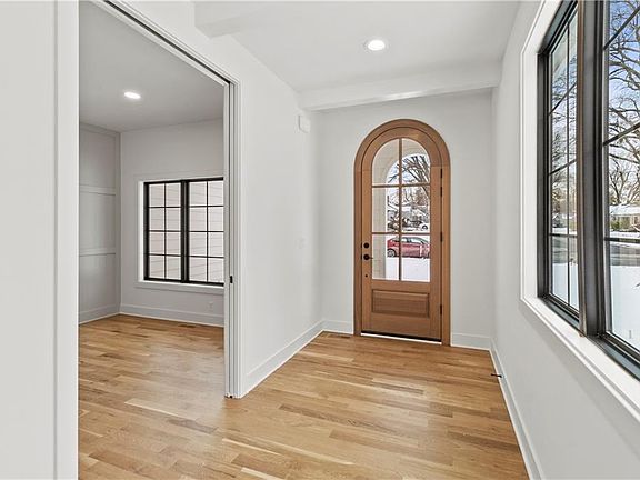 5th image of 5005 W 66th St