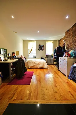 Rented by Bold New York | media 30