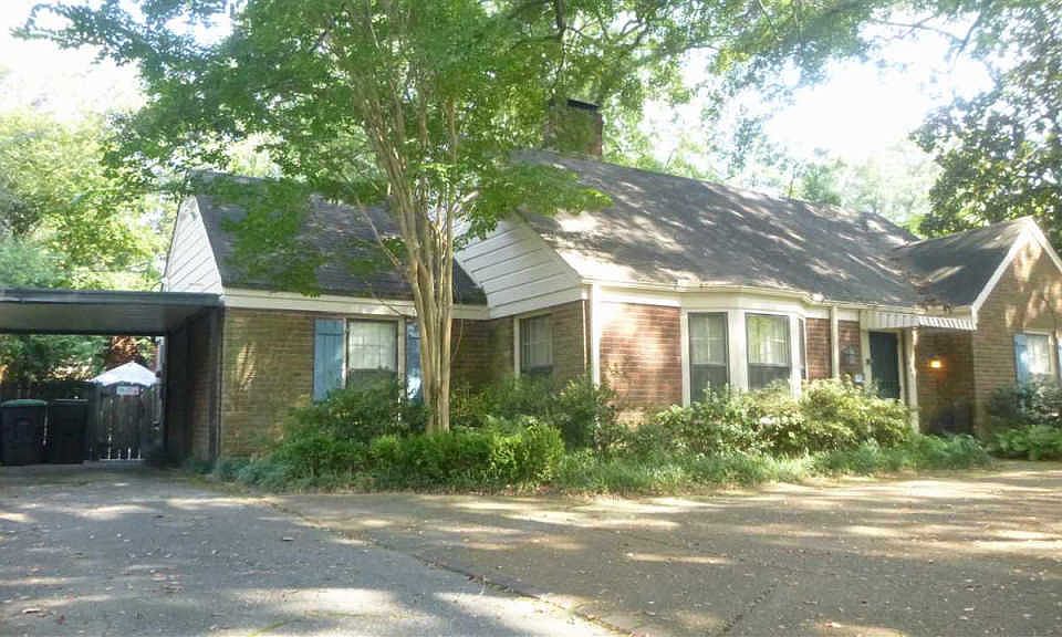 1st image of 450 Williamsburg Ln
