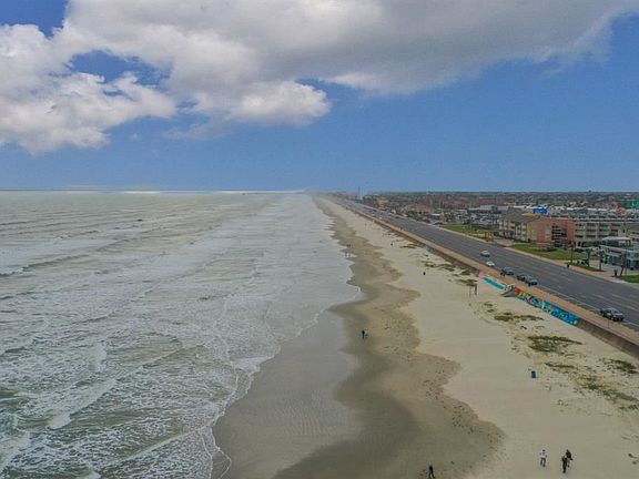 5th image of 6102 Seawall Blvd #121