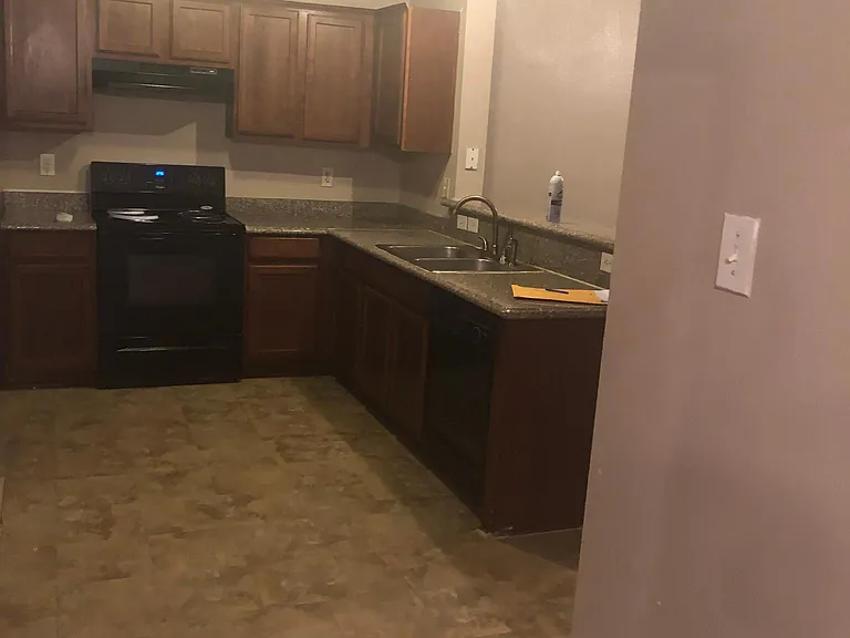 6310 Benavides Dr — Photo 3