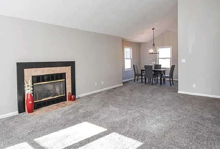 4301 E Whitley Dr — Photo 19