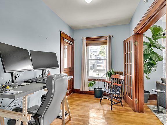 4th image of 14 Lillian St Floor 1