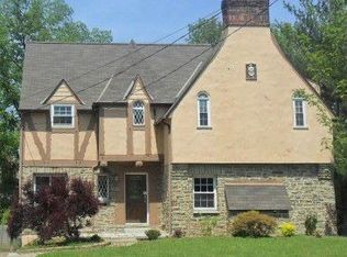 1318 Westminster Dr, Cincinnati, OH 45229