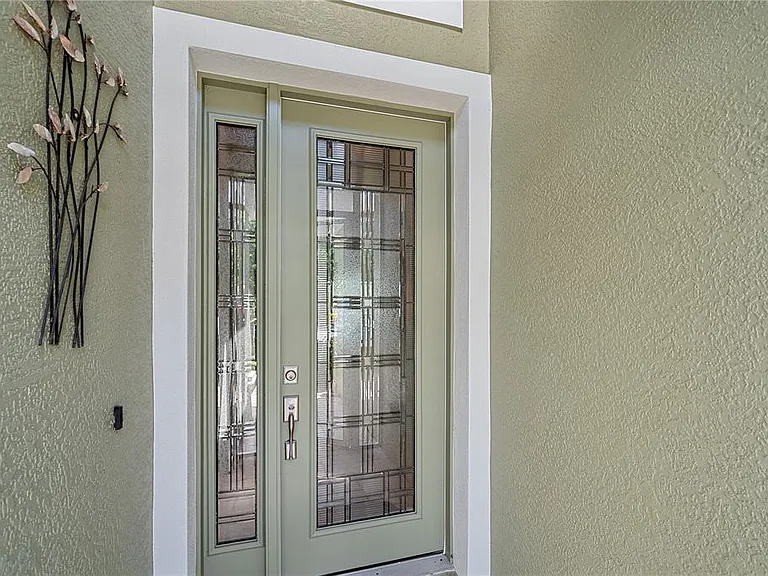 354 Melrose Ct — Photo 3