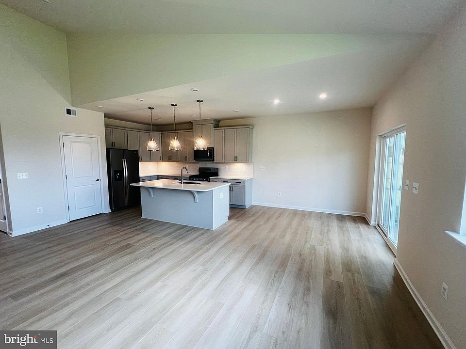 2nd image of 24552 Robert Andrew Dr