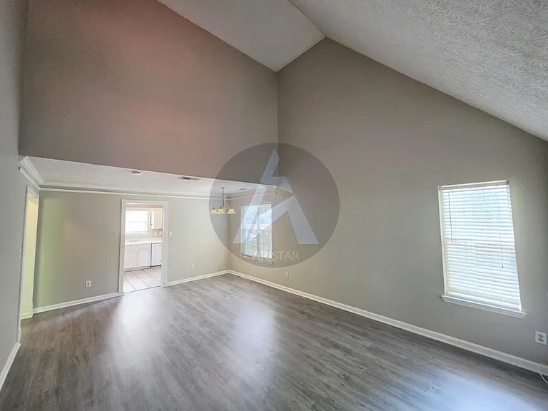 1423 Shiloh Way NW — Photo 9