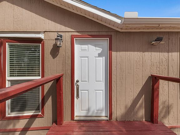 4th image of 39 Maple Rd