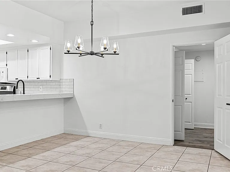1630 S Bentley Ave #103 — Photo 7