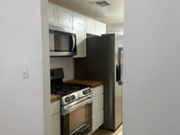 6820 N Blue Blvd — Photo 22