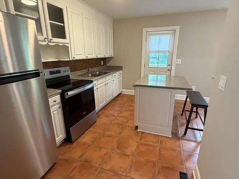 102 Winthrop Ave — Photo 12