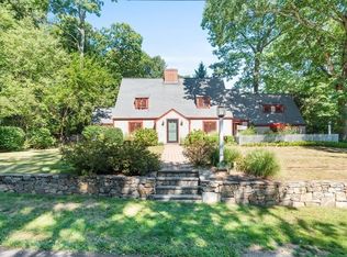 41 Sawyer Rd, Wellesley, MA 02481