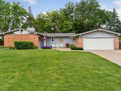 5140 Saint Moritz Dr, Minneapolis, MN, 55421