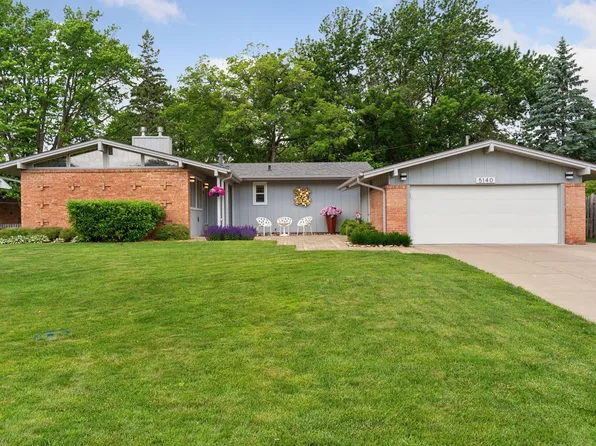 5140 Saint Moritz Dr, Minneapolis, MN 55421