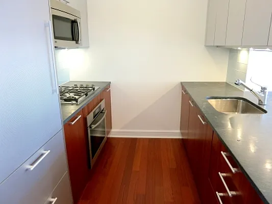 Rented by Citi Habitats | media 31