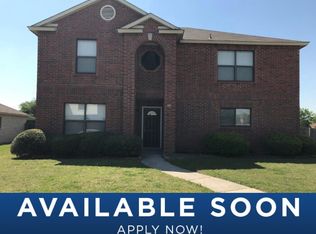 301 Wedgewood Ln, Cedar Hill, TX 75104